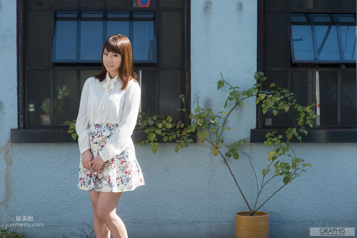 Minami Hatsukawa, Ordinary World, [Graphis] Gals Photo Set photo 3