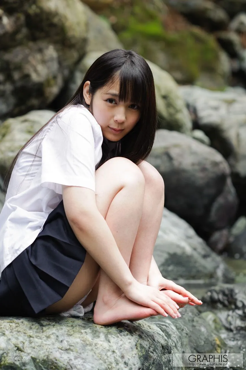 佳苗るか《Another World》 [Graphis] Gals 寫真集 15