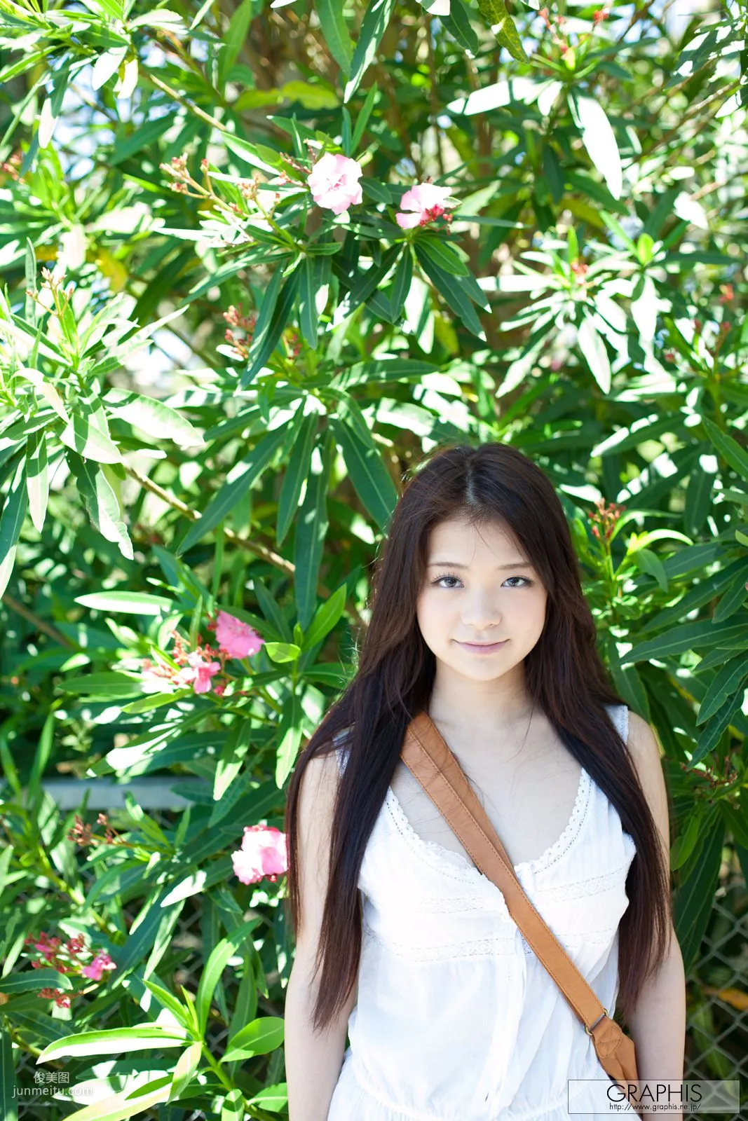 Kana Tsuruta [Graphis] Special Girls Gravure Photo Set photo 26