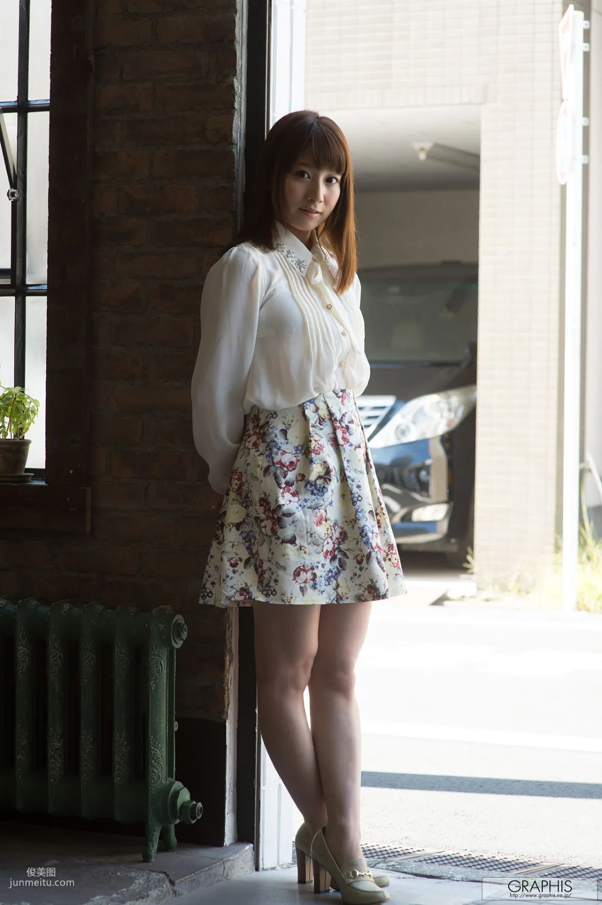 Minami Hatsukawa, Ordinary World, [Graphis] Gals Photo Set photo 2