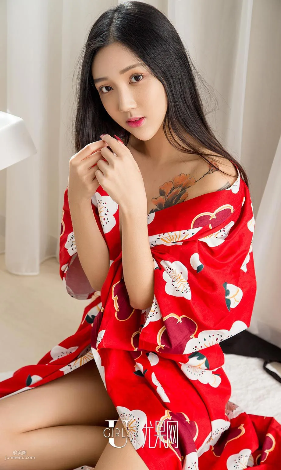 Tang Lu, Enjoy the Silkiness [Ugirls App] No.640 Photo Set photo 8