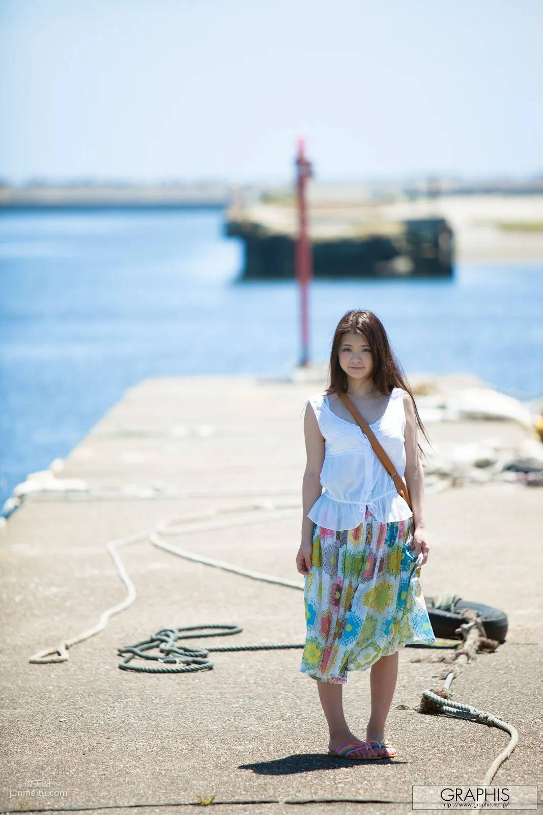 Kana Tsuruta [Graphis] Special Girls Gravure Photo Set photo 17