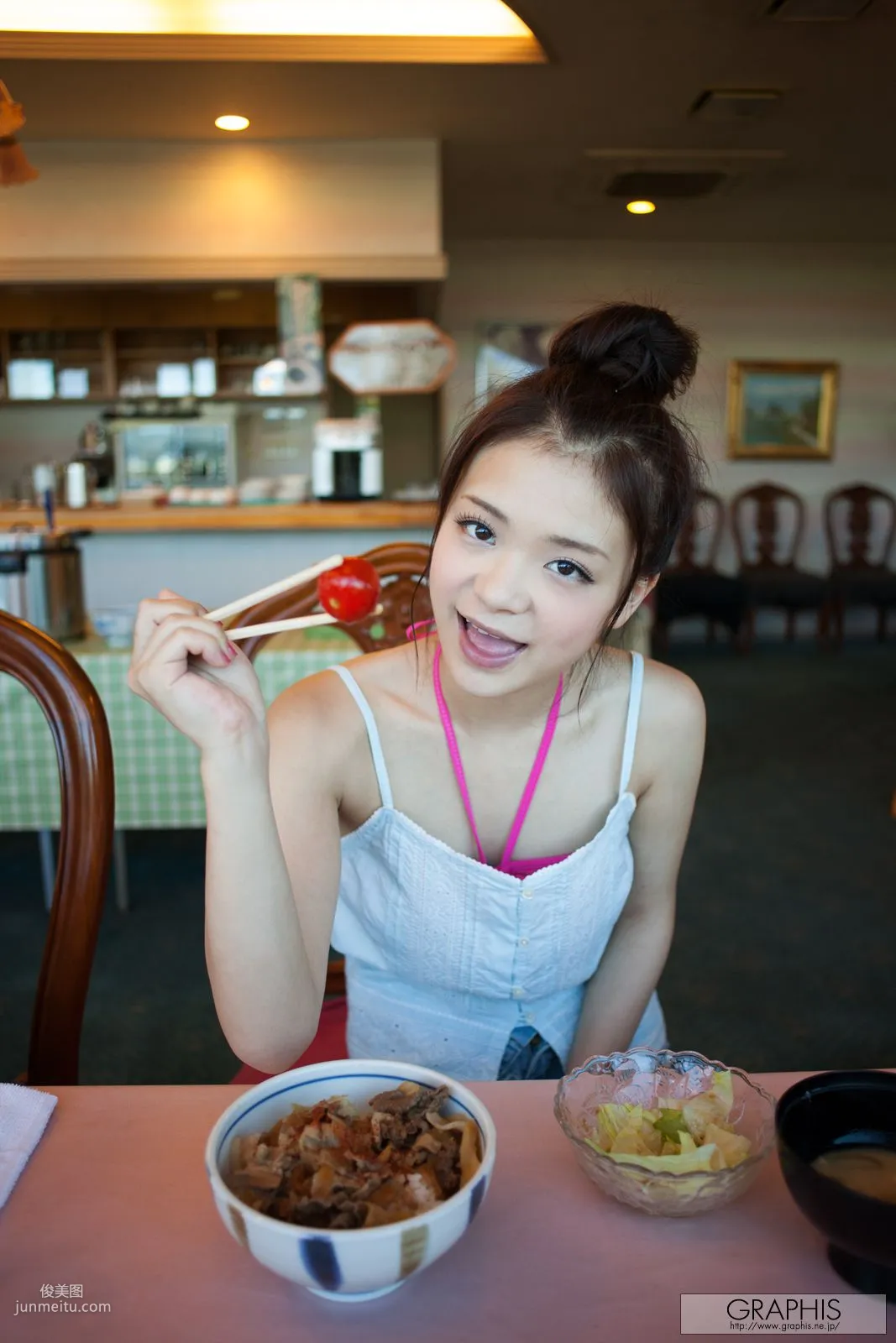 Kana Tsuruta [Graphis] Special Girls Gravure Photo Set photo 40