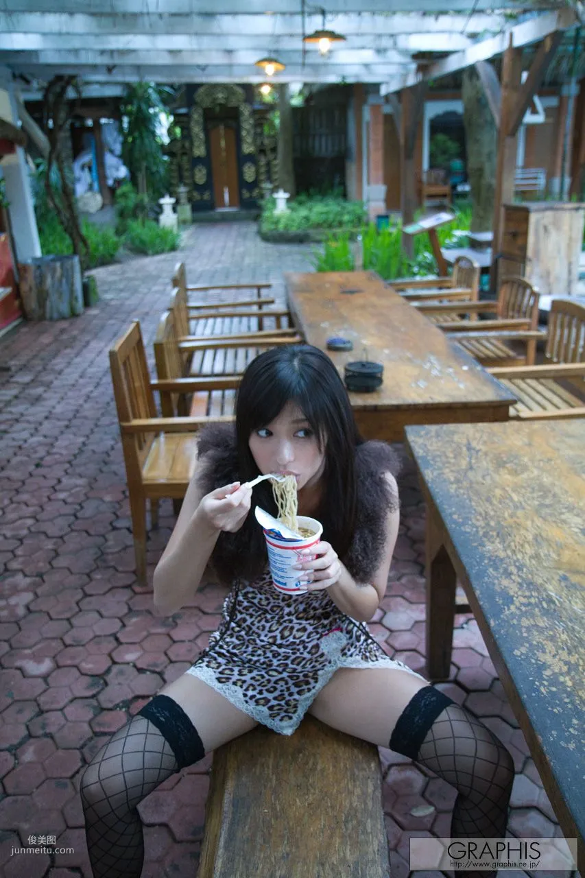 小倉奈奈《Seventh Heaven》 [Graphis] Special Contents 写真集9