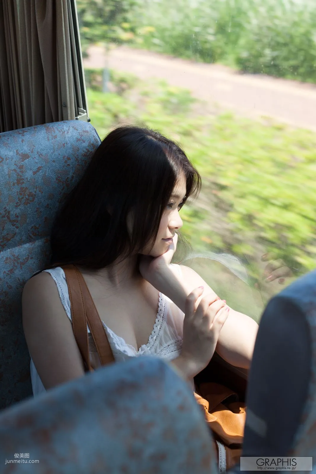 Kana Tsuruta [Graphis] Special Girls Gravure Photo Set photo 37