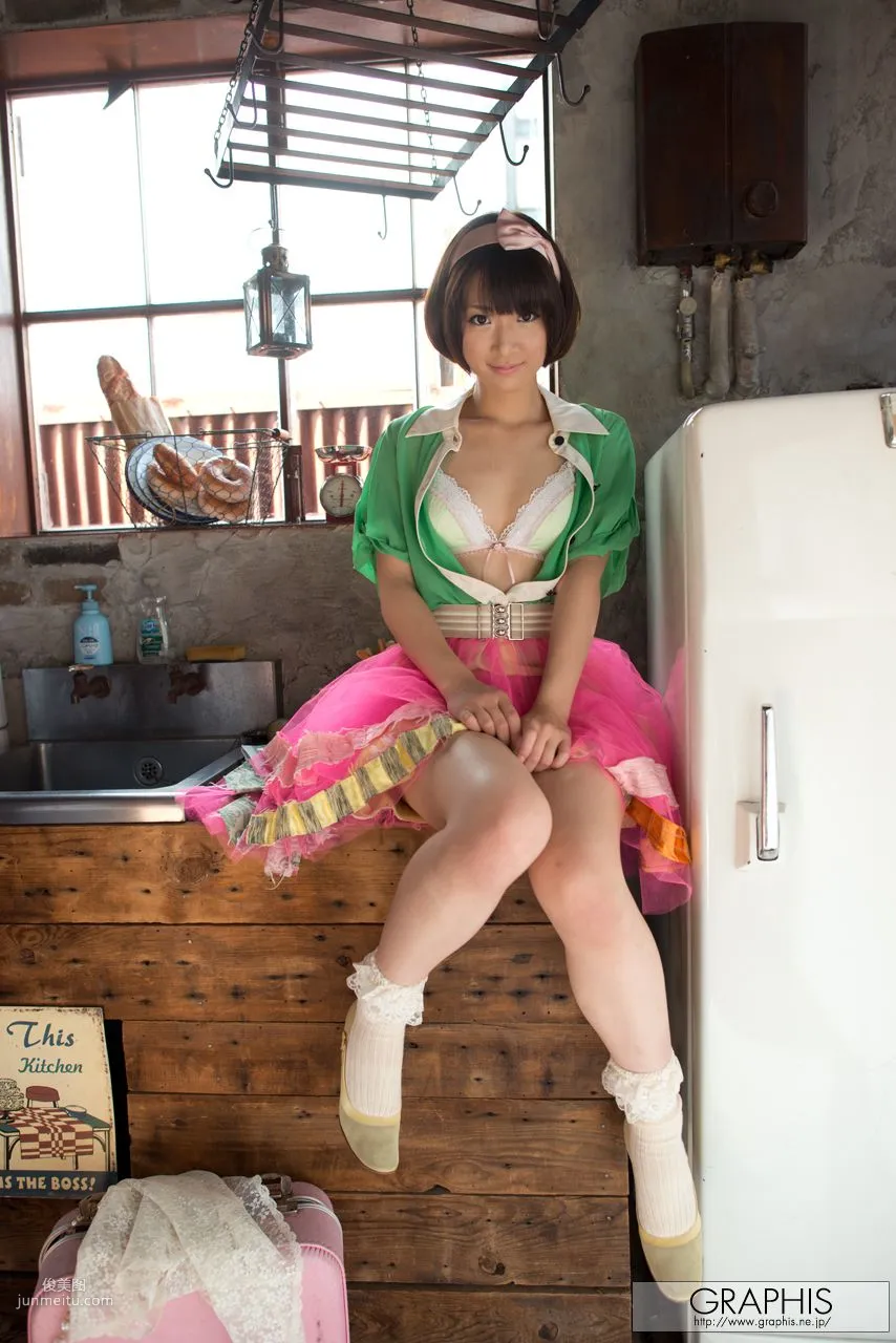 Mayu Kamiya: Graphis First Gravure photo 18