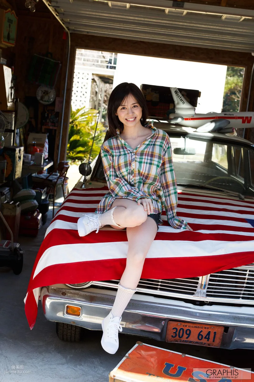 吉川あいみ/吉川爱美 [Graphis] First Gravure 初脱ぎ娘 写真集7