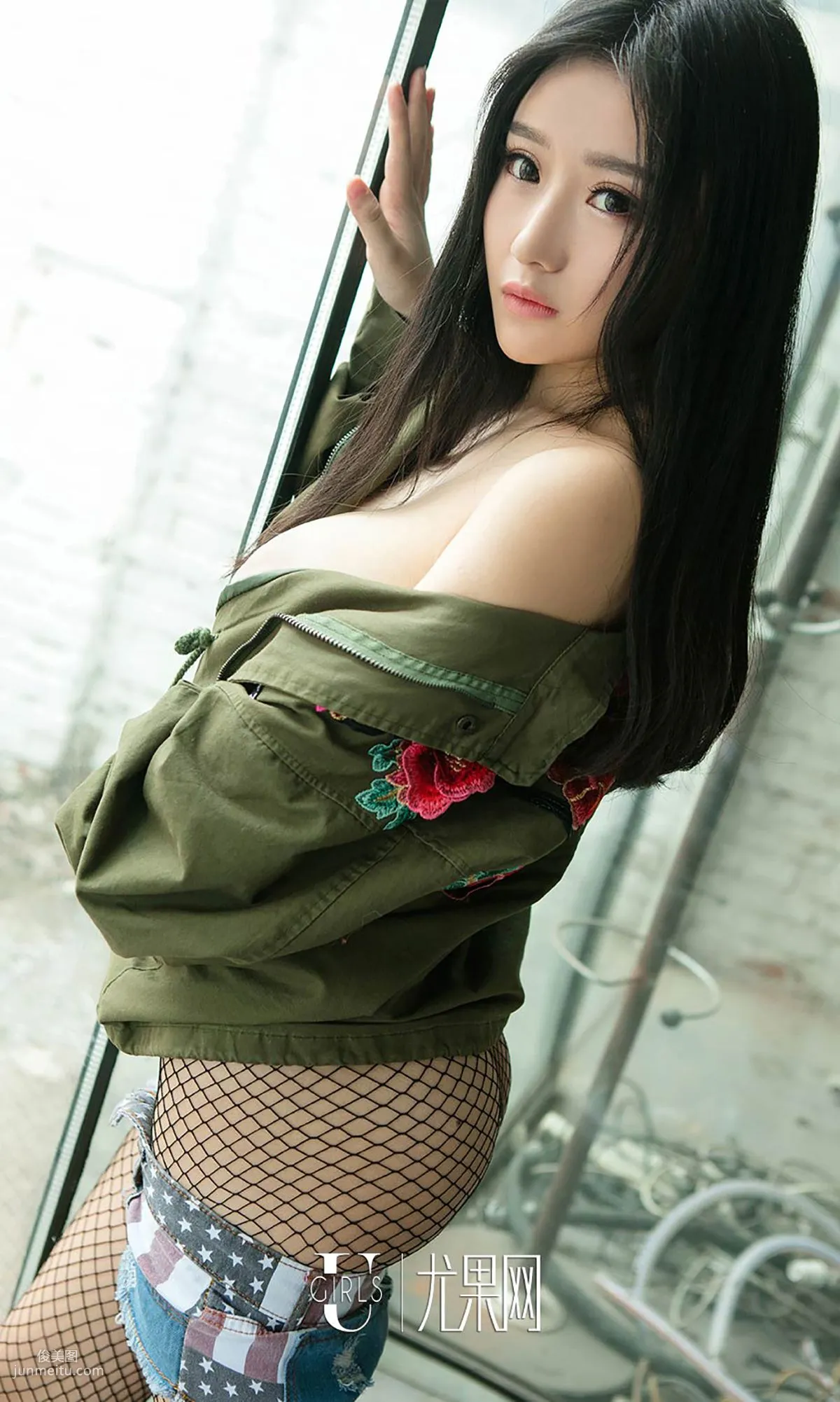 Ni Yeteng, Military Uniform Soft Girl [Ugirls App] No.714 Photo Set photo 16