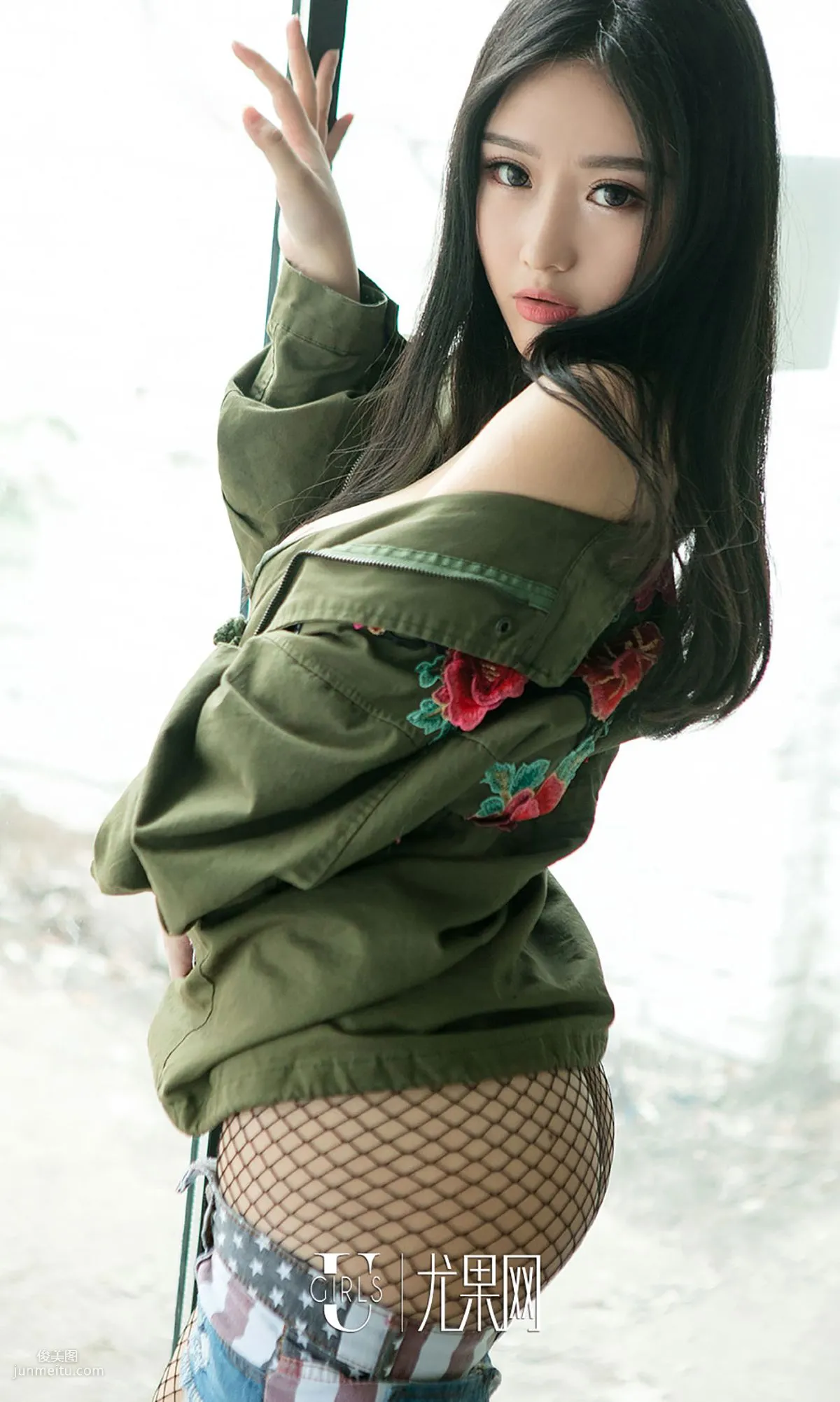 Ni Yeteng, Military Uniform Soft Girl [Ugirls App] No.714 Photo Set photo 11