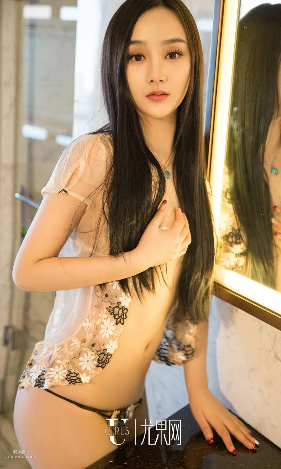He Xinchang Redbud Flower [Ugirls App] No.674 Photo Set photo 26