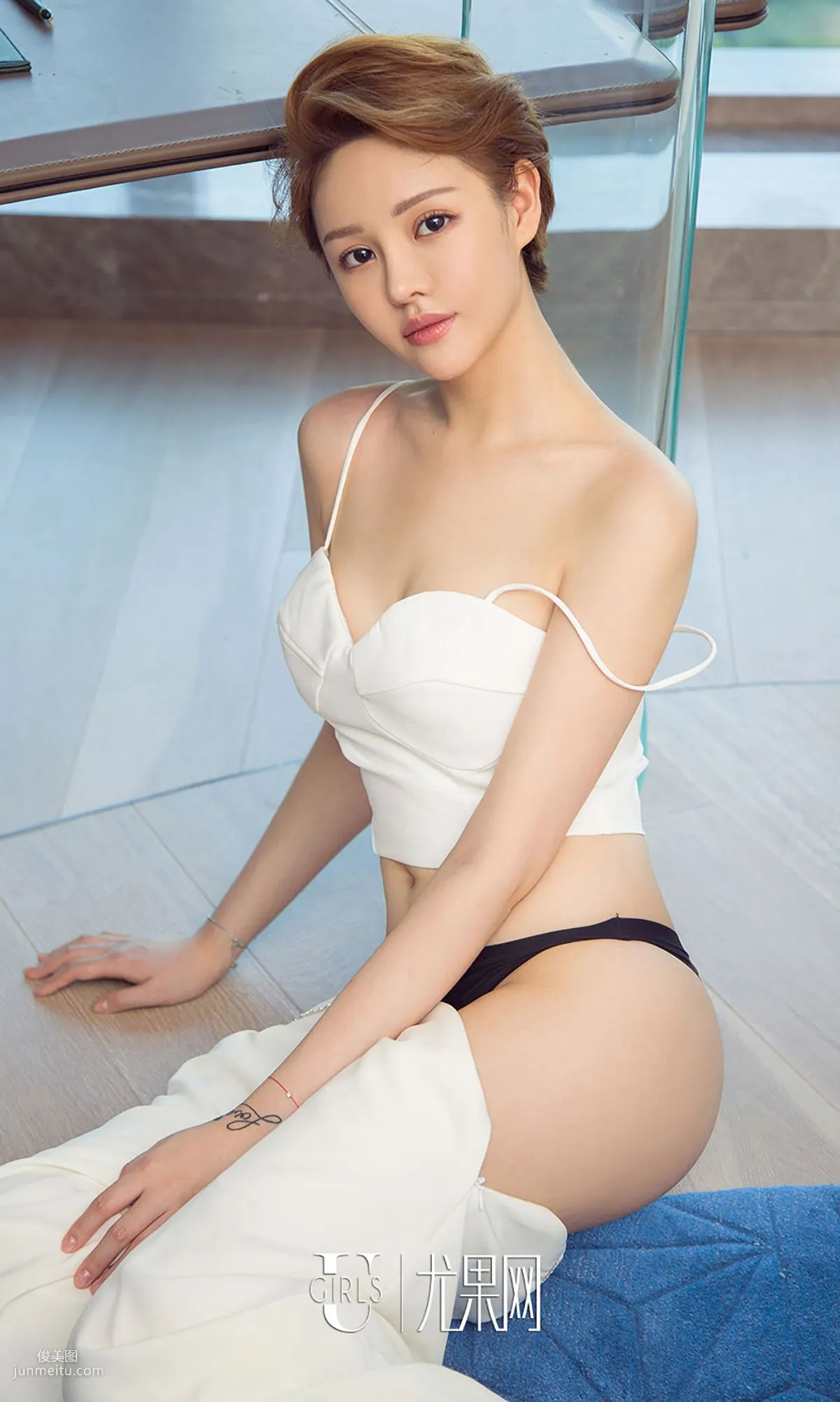 Bai Pangzi《White and White》 [Ugirls App] No.758 Photo Set photo 29