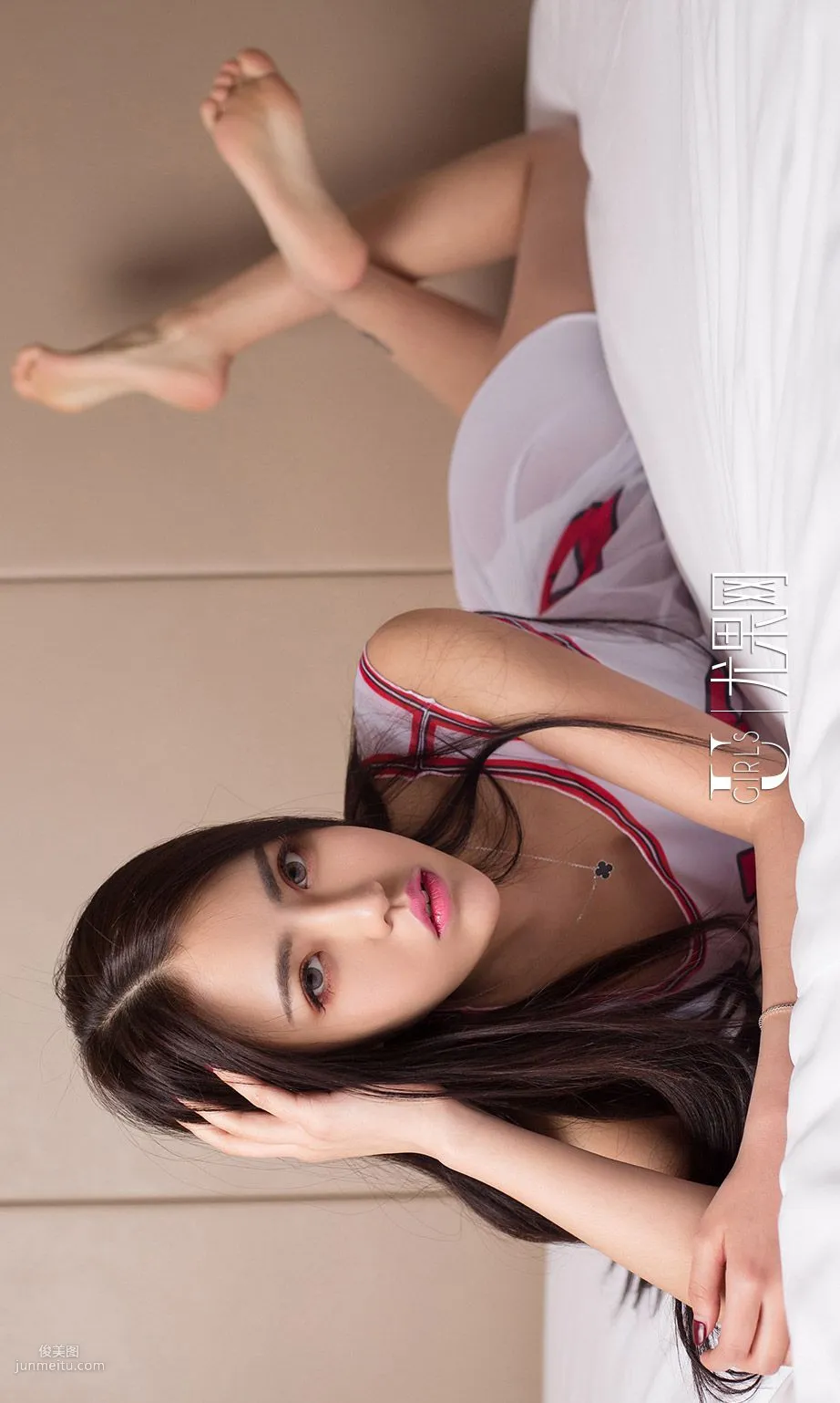 明娜《飞人》 [尤果圈] No.695 写真集38