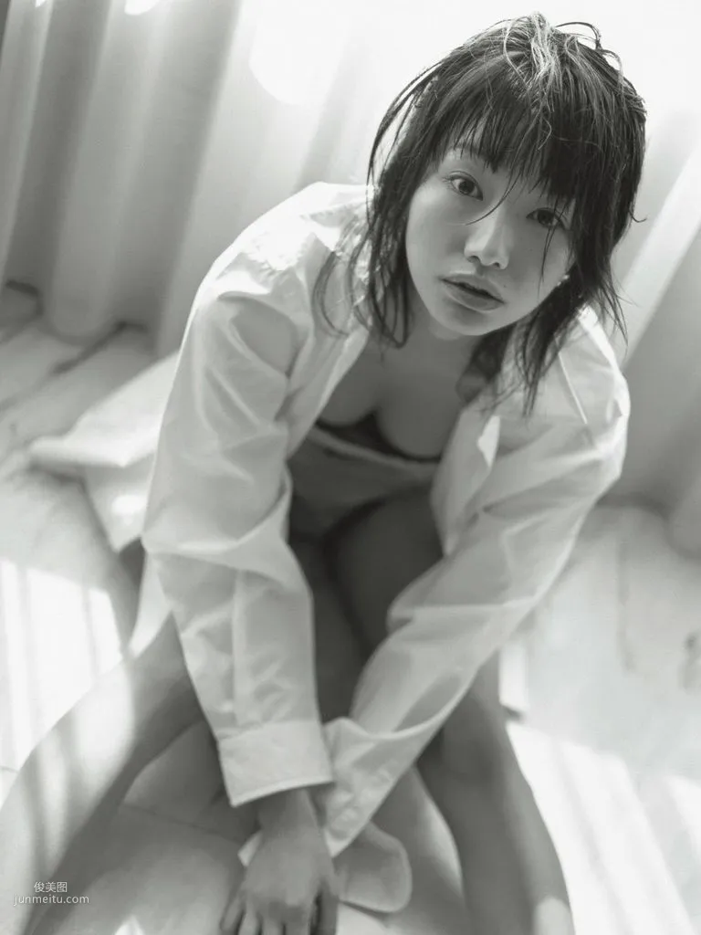 [Wanibooks] NO.03 Kaori Manabe Photo Set photo 130