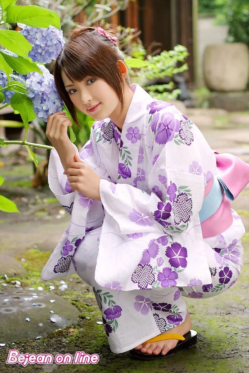 Cover Girl カバーガール Saki Suzuki 鈴木咲 [Bejean On Line] 寫真集 4