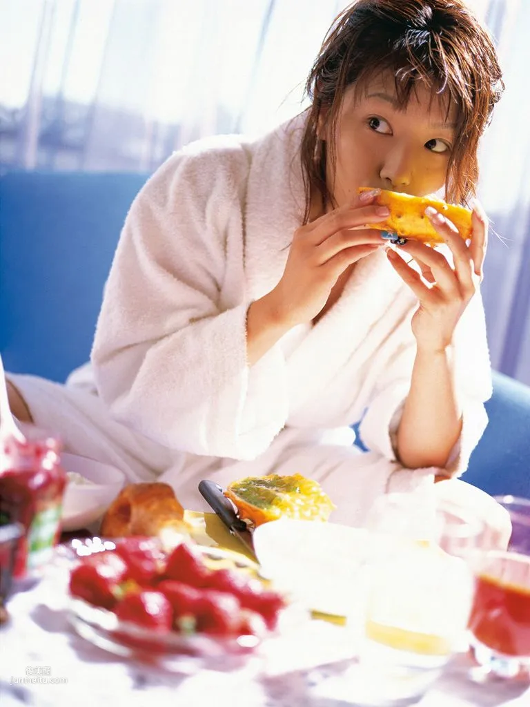 [Wanibooks] NO.03 Kaori Manabe Photo Set photo 3