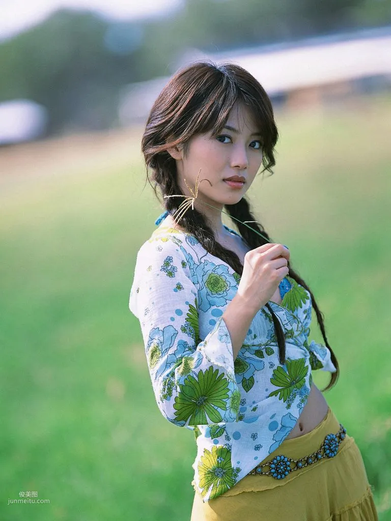 [Wanibooks] NO.18 Yu Hasebe Yu Hasebe/Yu Hasebe Photo Set photo 8