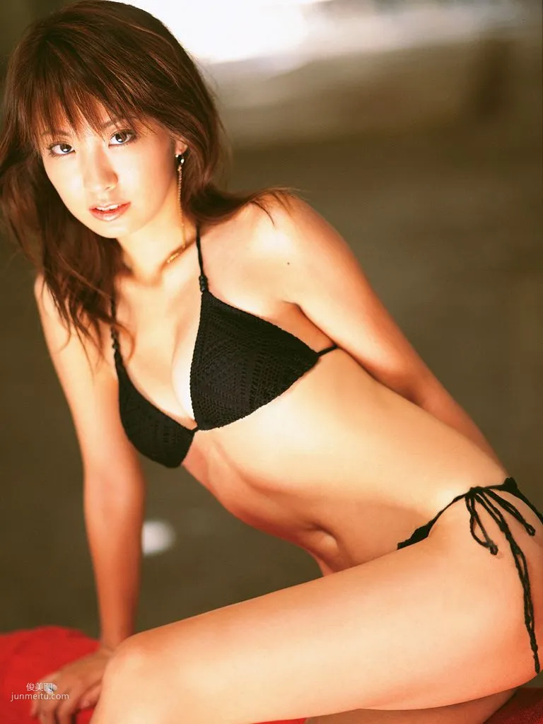 [Wanibooks] NO.12 Yamamoto Azusa 山本梓 寫真集 86