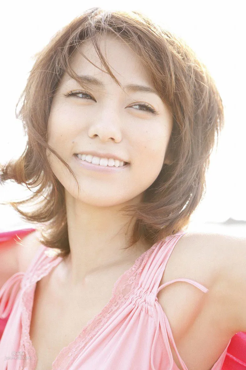 [Wanibooks] NO.105 Misato Kashiwagi 柏木美里 写真集2