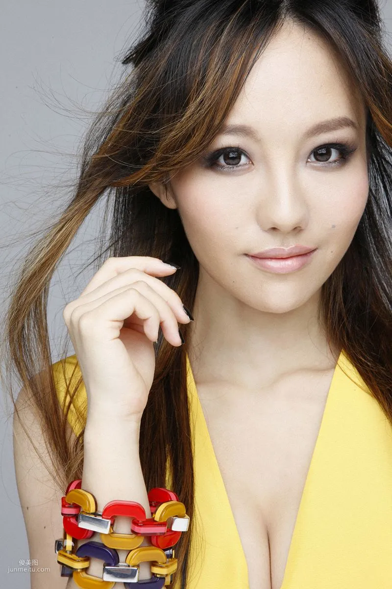 [Wanibooks] NO.78 Nana Tanimura 谷村奈南 寫真集 100