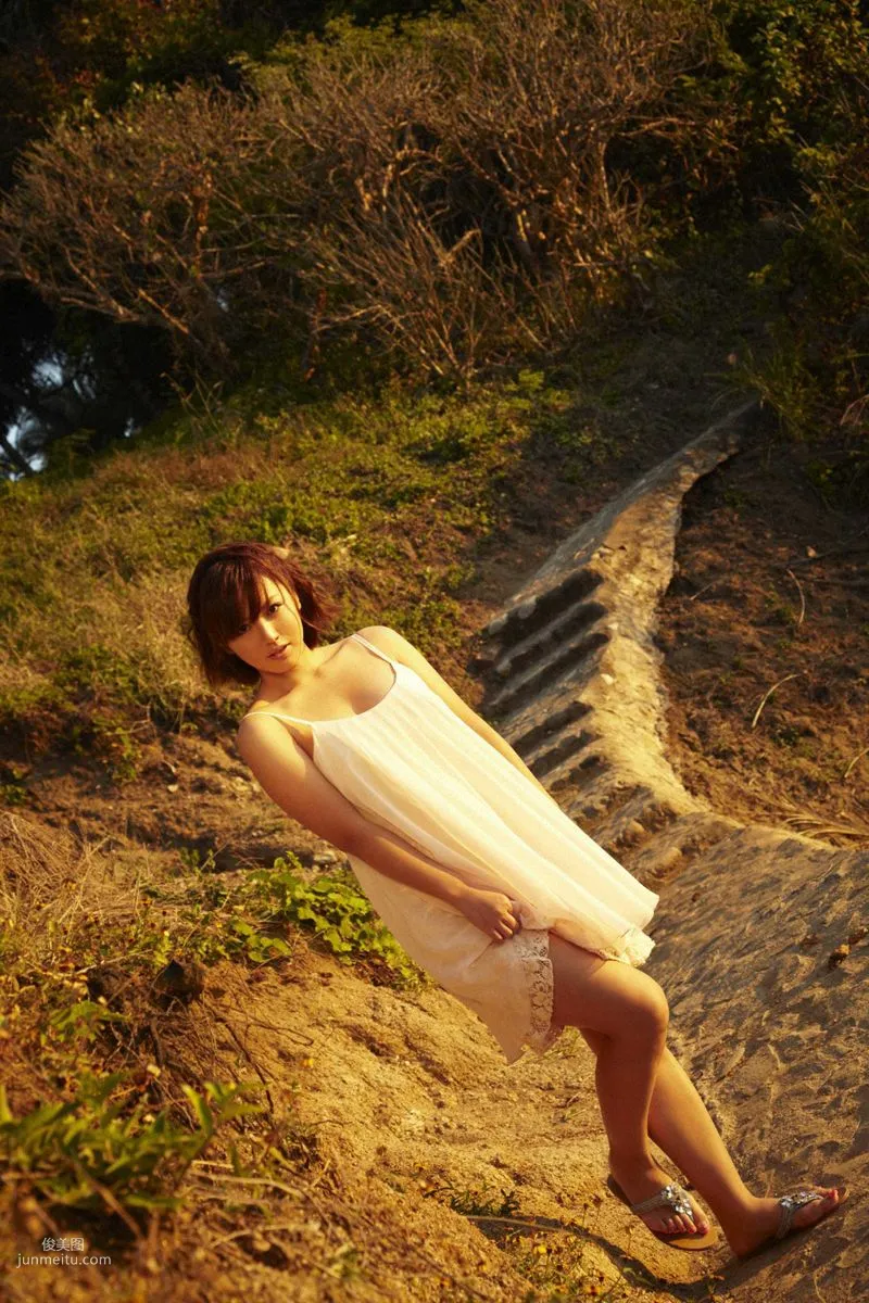 [Wanibooks] NO.83 Sayaka Isoyama Photo Set photo 133