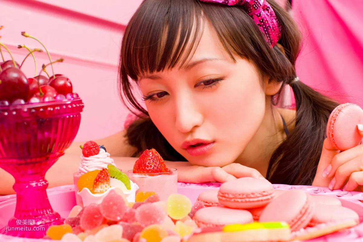 [Wanibooks] NO.64 Ayaka Komatsu 小松彩夏 写真集180