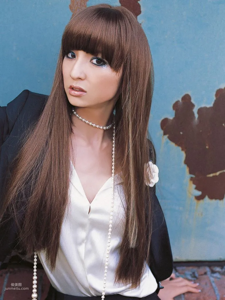 [Wanibooks] NO.51 Mariko Shinoda 篠田麻里子 写真集64