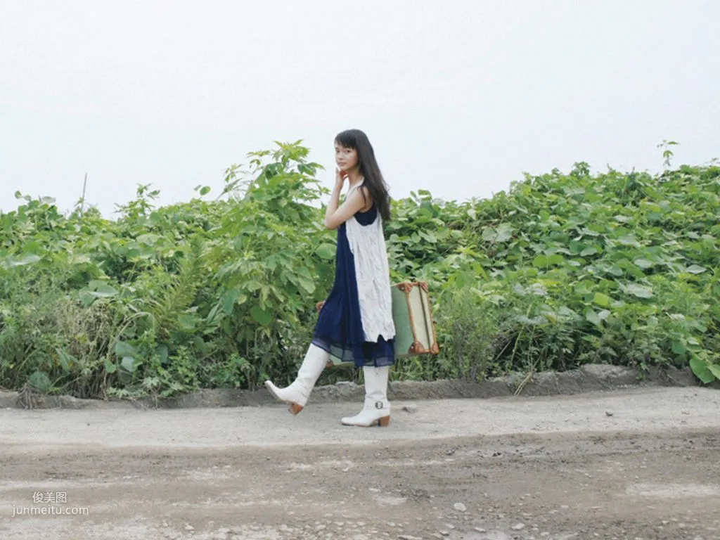 [Wanibooks] NO.53 Mikako Tabe 多部未華子 写真集31