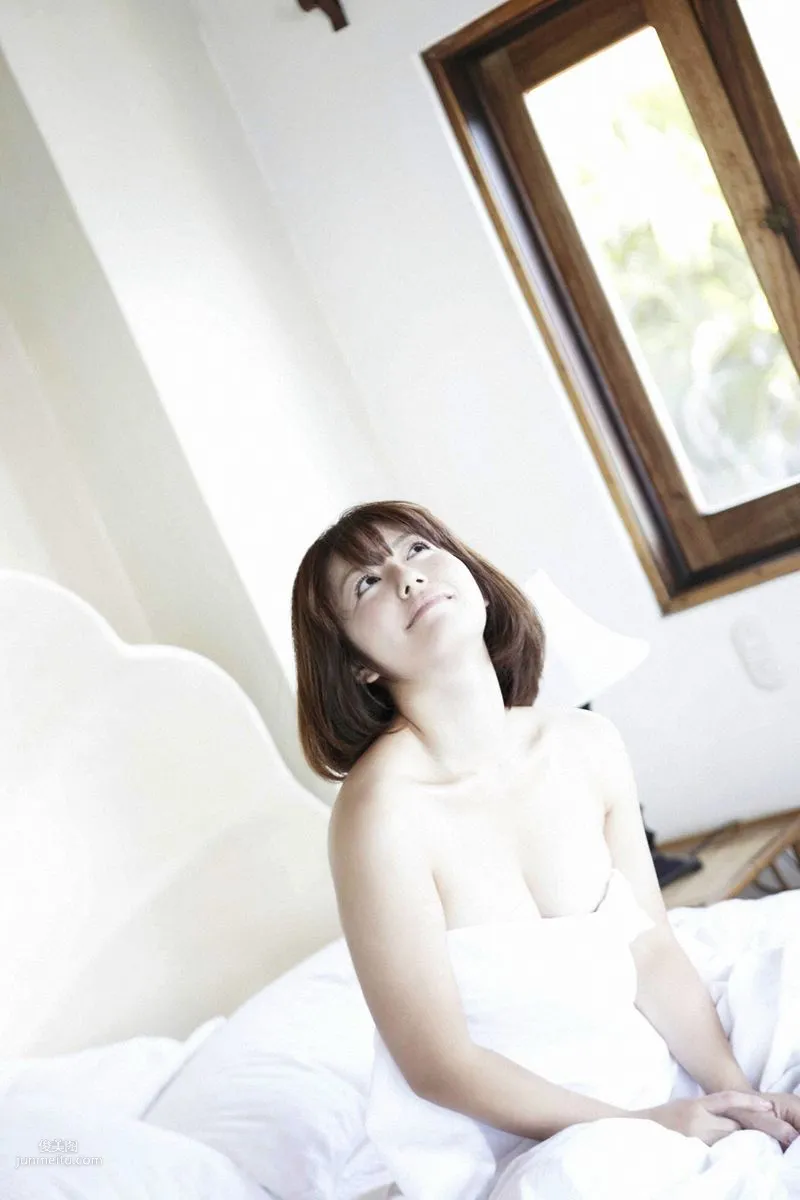 [Wanibooks] NO.83 Sayaka Isoyama Photo Set photo 122