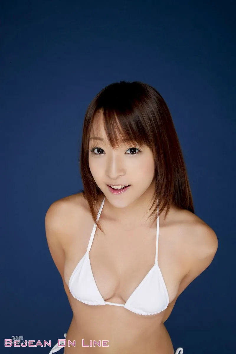 白娘隊 Mio Aoki 青木未央 [Bejean On Line] 写真集4