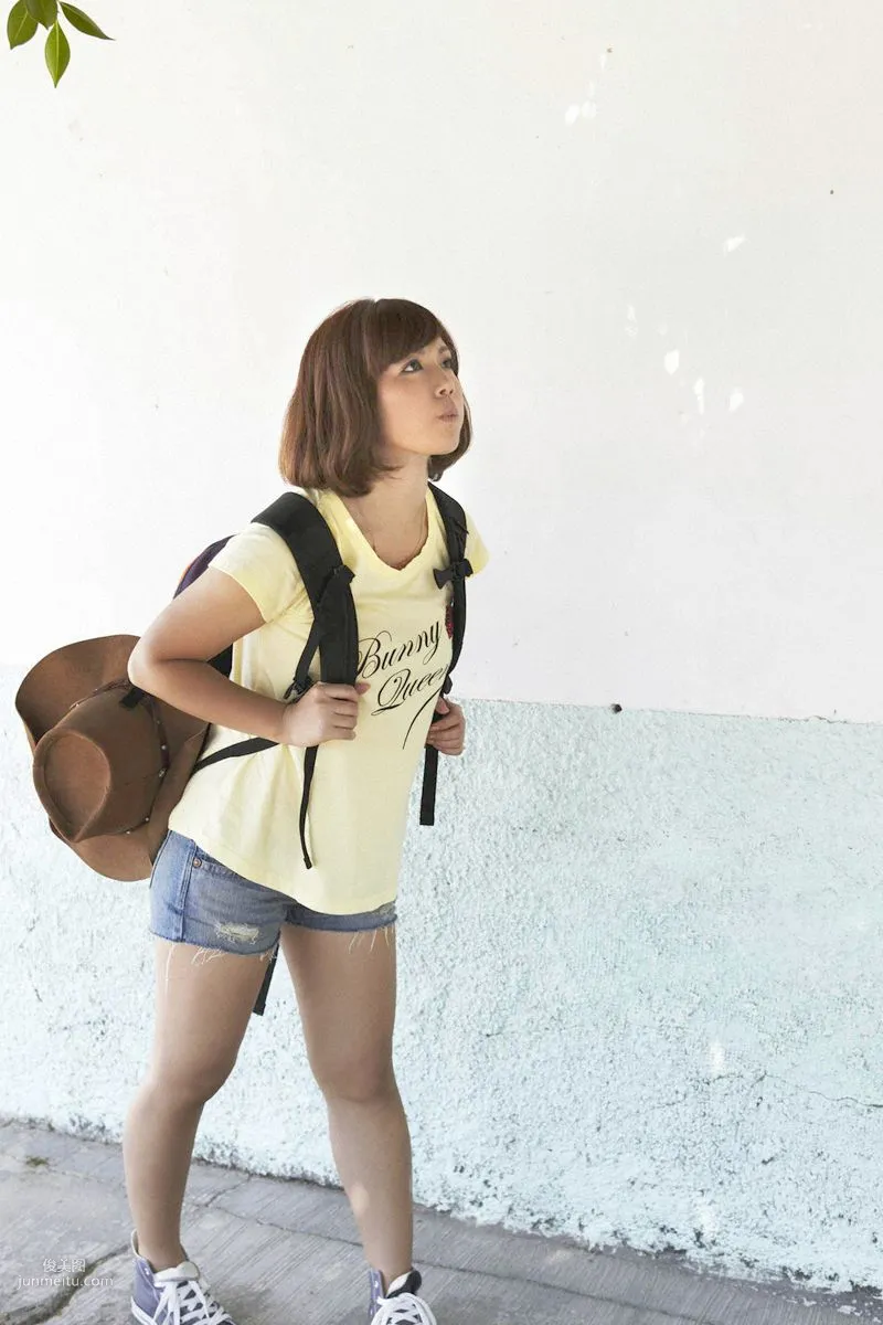 [Wanibooks] NO.83 Sayaka Isoyama Photo Set photo 16