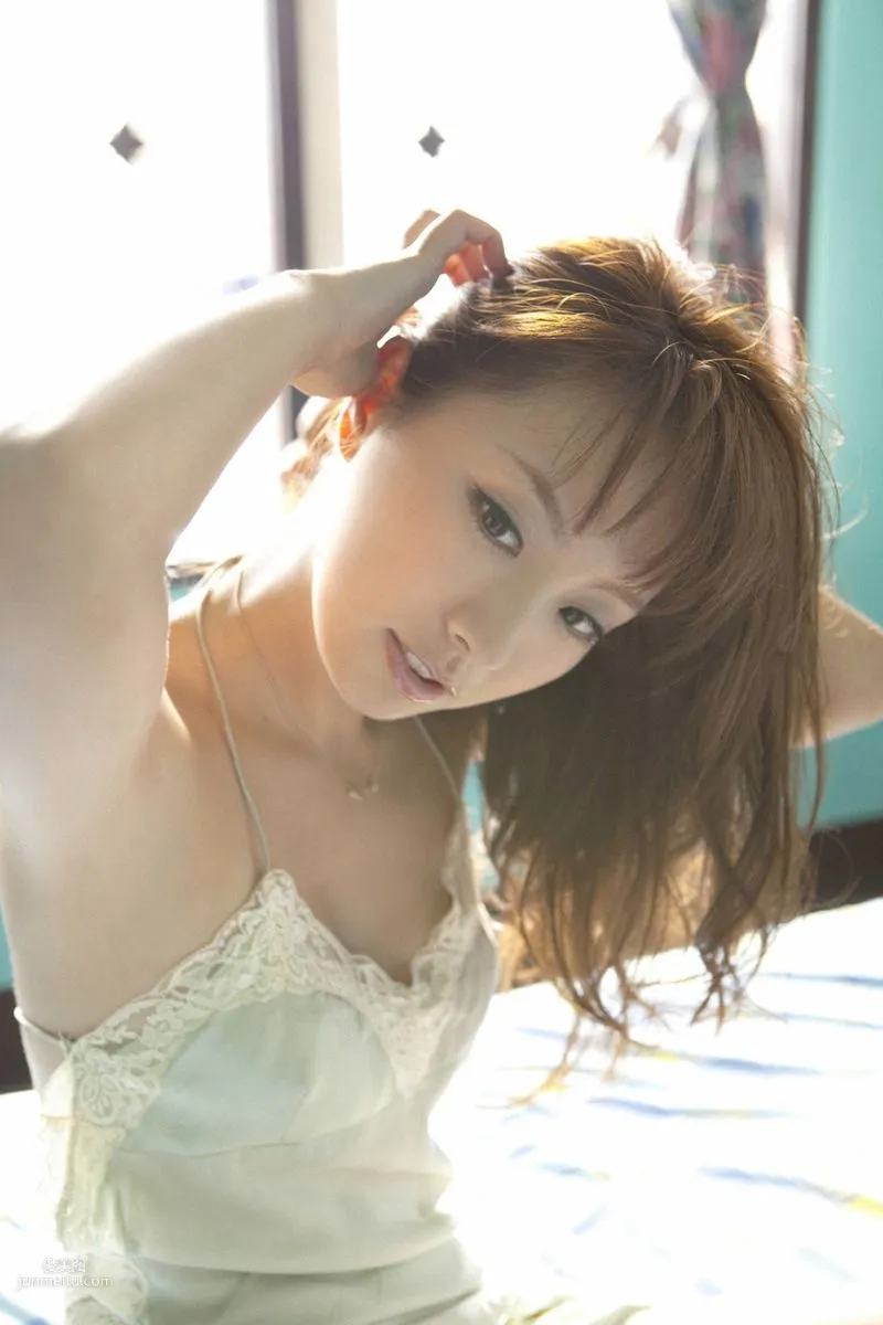 [Wanibooks] NO.70 Azusa Yamamoto 山本梓 寫真集 72