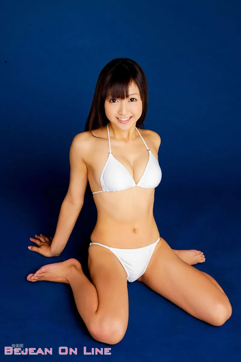 白娘隊 Megumi Fukunaga 福永愛美 [Bejean On Line] 寫真集 39