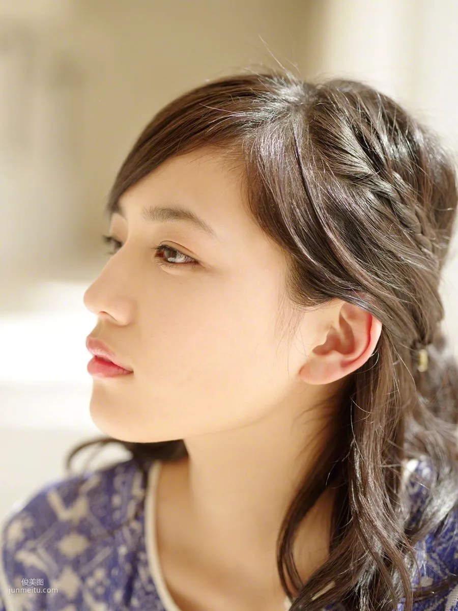 [Wanibooks] NO.132 Haruna Kawaguchi 川口春奈 写真集18