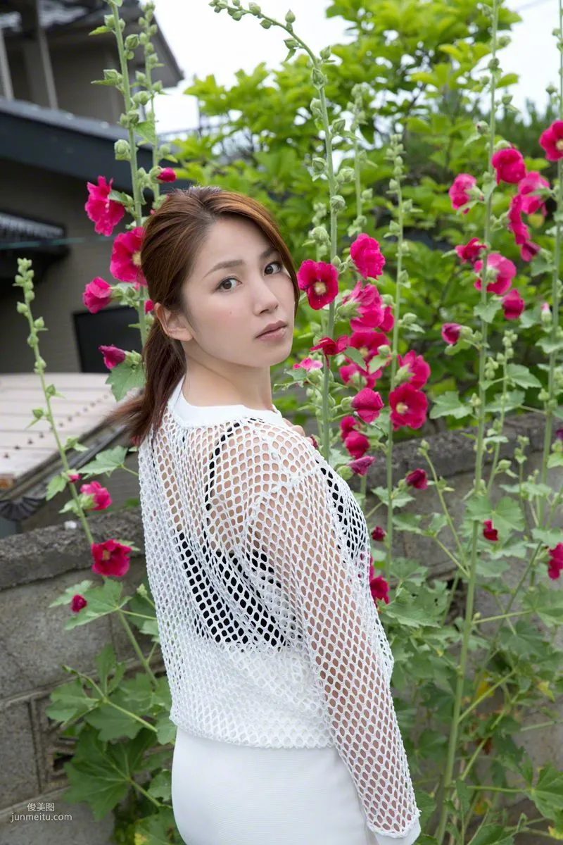 [Wanibooks] NO.129 You Kikkawa 吉川友 寫真集 38