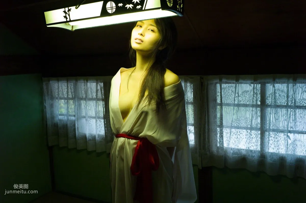 [Wanibooks] NO.124 Manami Hashimoto Photo Set photo 165