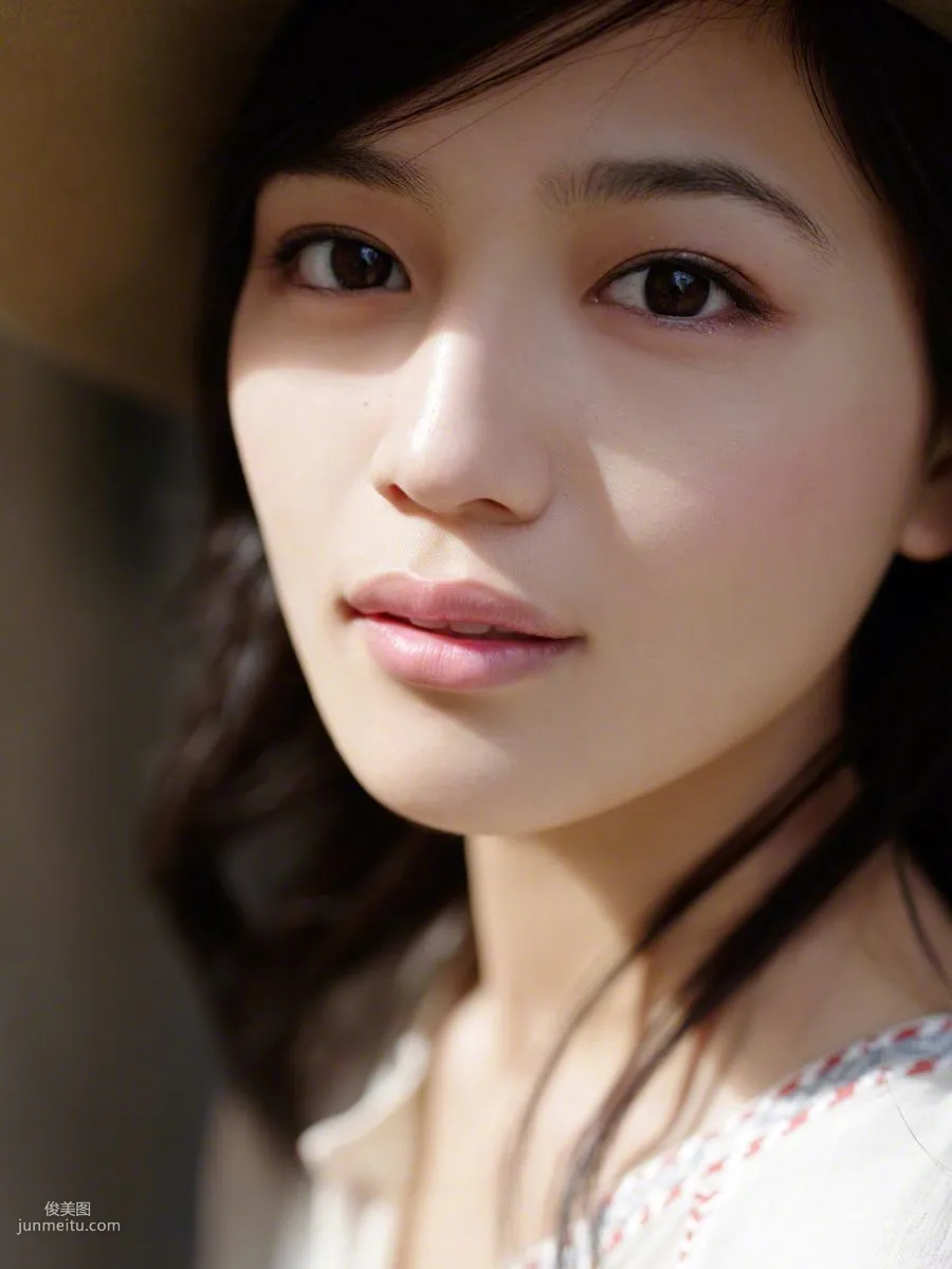 [Wanibooks] NO.132 Haruna Kawaguchi 川口春奈 写真集57