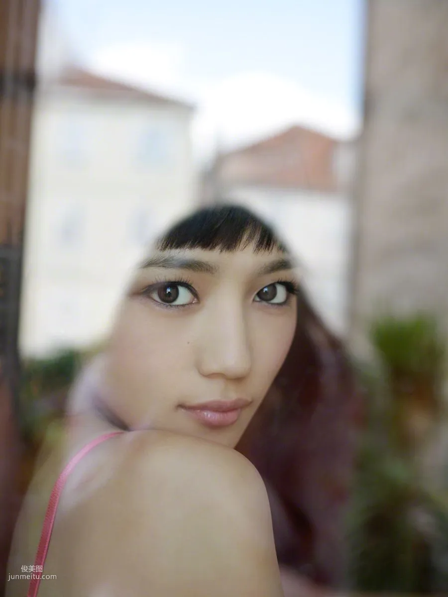 [Wanibooks] NO.132 Haruna Kawaguchi 川口春奈 写真集145