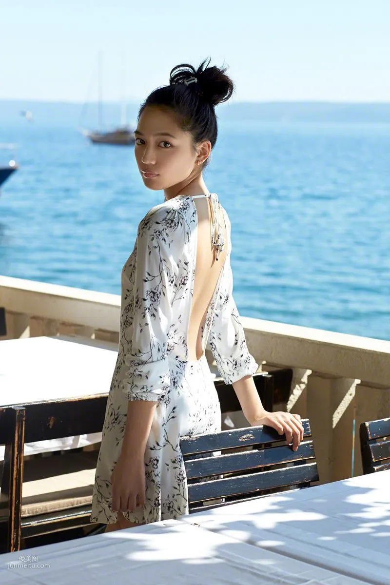 [Wanibooks] NO.132 Haruna Kawaguchi 川口春奈 写真集10