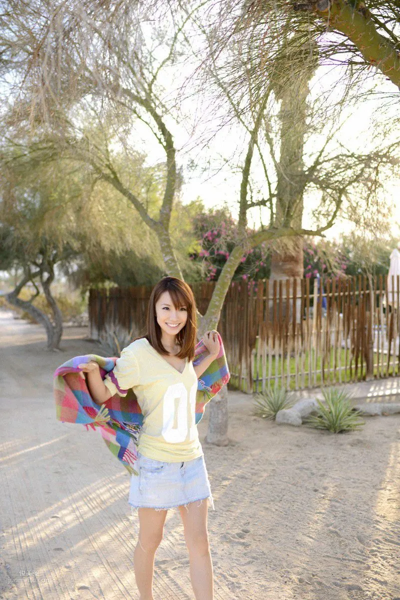 [Wanibooks] NO.106 Azusa Yamamoto 山本梓 写真集147