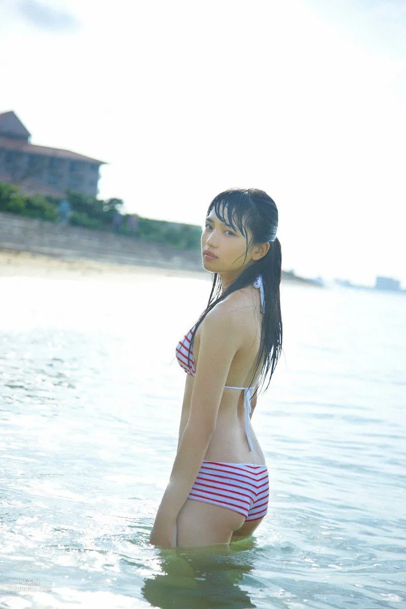 [Wanibooks] NO.100 Haruna Kawaguchi 川口春奈 写真集140