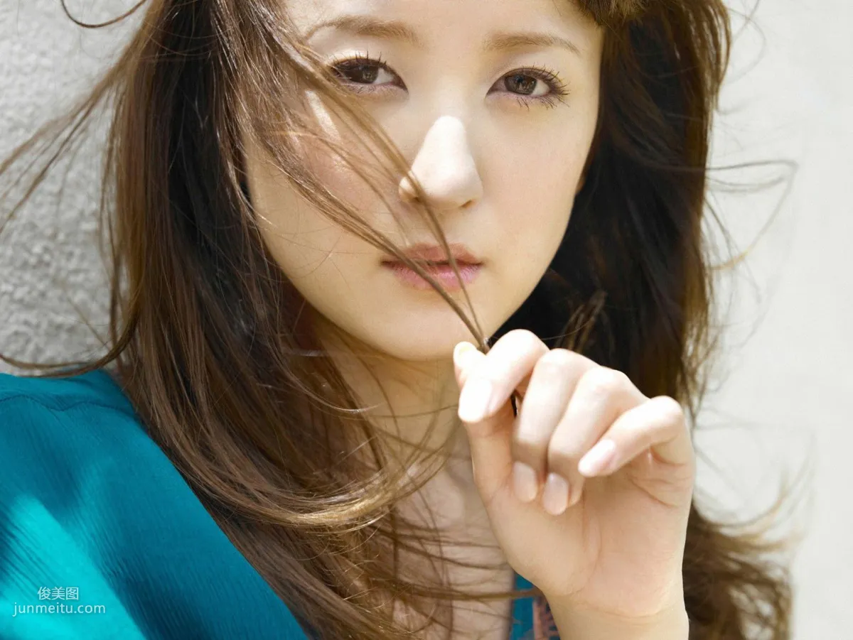 [Wanibooks] NO.102 Komatsu Ayaka 小松彩夏 写真集4