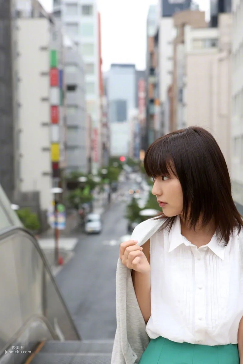 [Wanibooks] NO.131 Erina Mano 真野恵里菜 写真集13