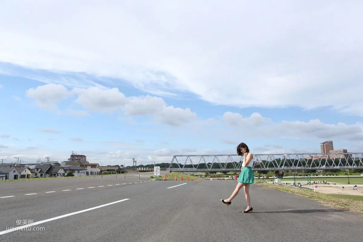 [Wanibooks] NO.131 Erina Mano 真野恵里菜 写真集3