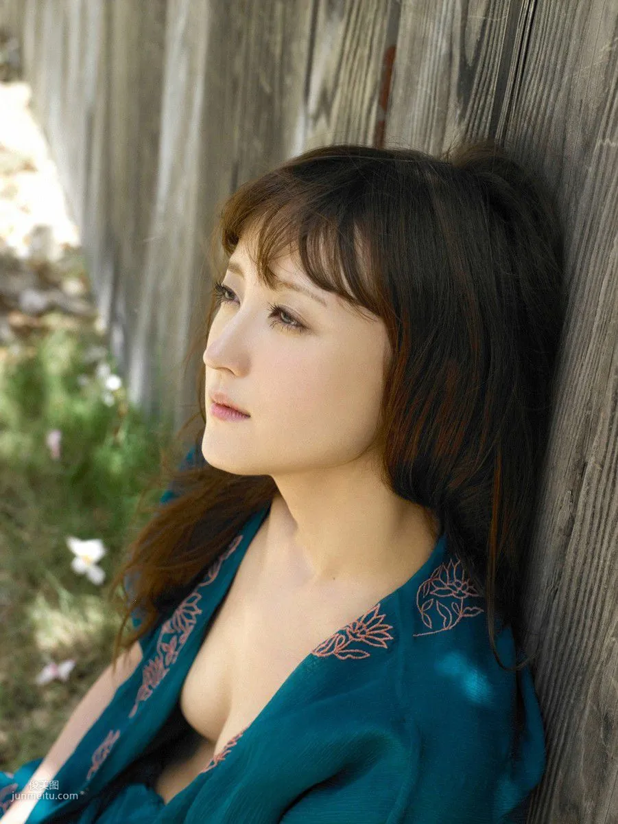 [Wanibooks] NO.102 Komatsu Ayaka 小松彩夏 写真集10