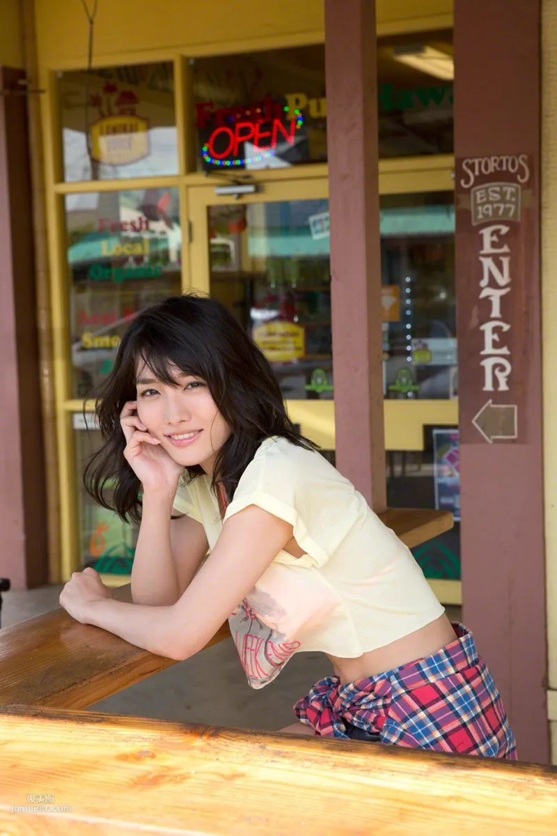 [Wanibooks] NO.127 Anna Konno 今野杏南 寫真集 22