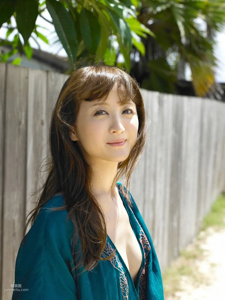 [Wanibooks] NO.102 Komatsu Ayaka 小松彩夏 写真集8