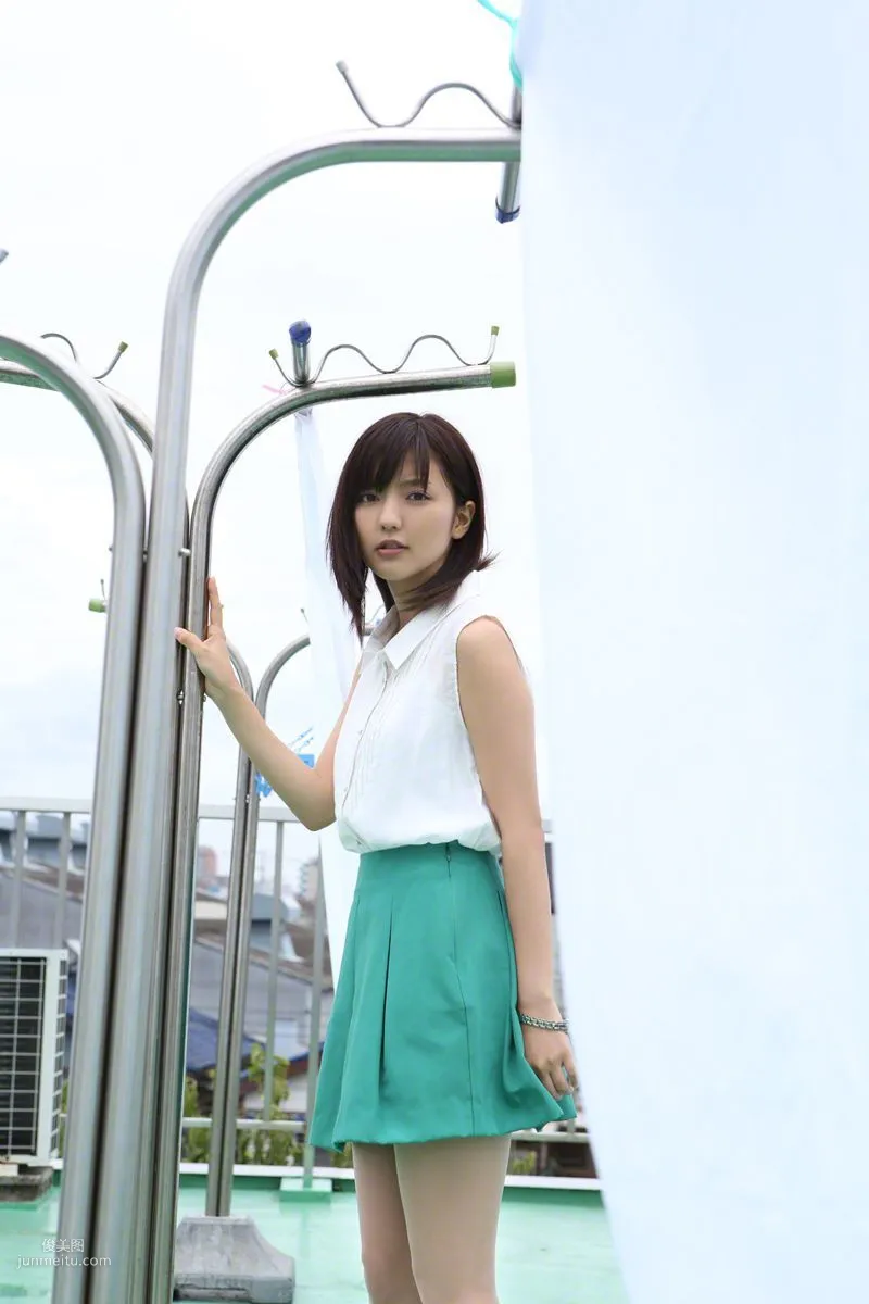 [Wanibooks] NO.131 Erina Mano 真野恵里菜 写真集16