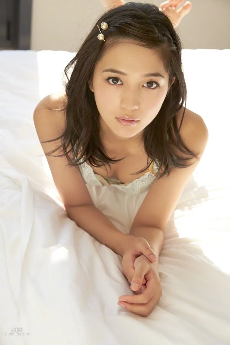 [Wanibooks] NO.132 Haruna Kawaguchi 川口春奈 写真集127