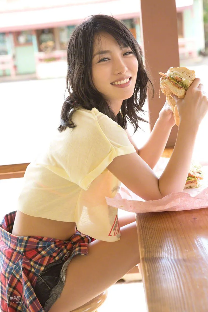 [Wanibooks] NO.127 Anna Konno 今野杏南 寫真集 30