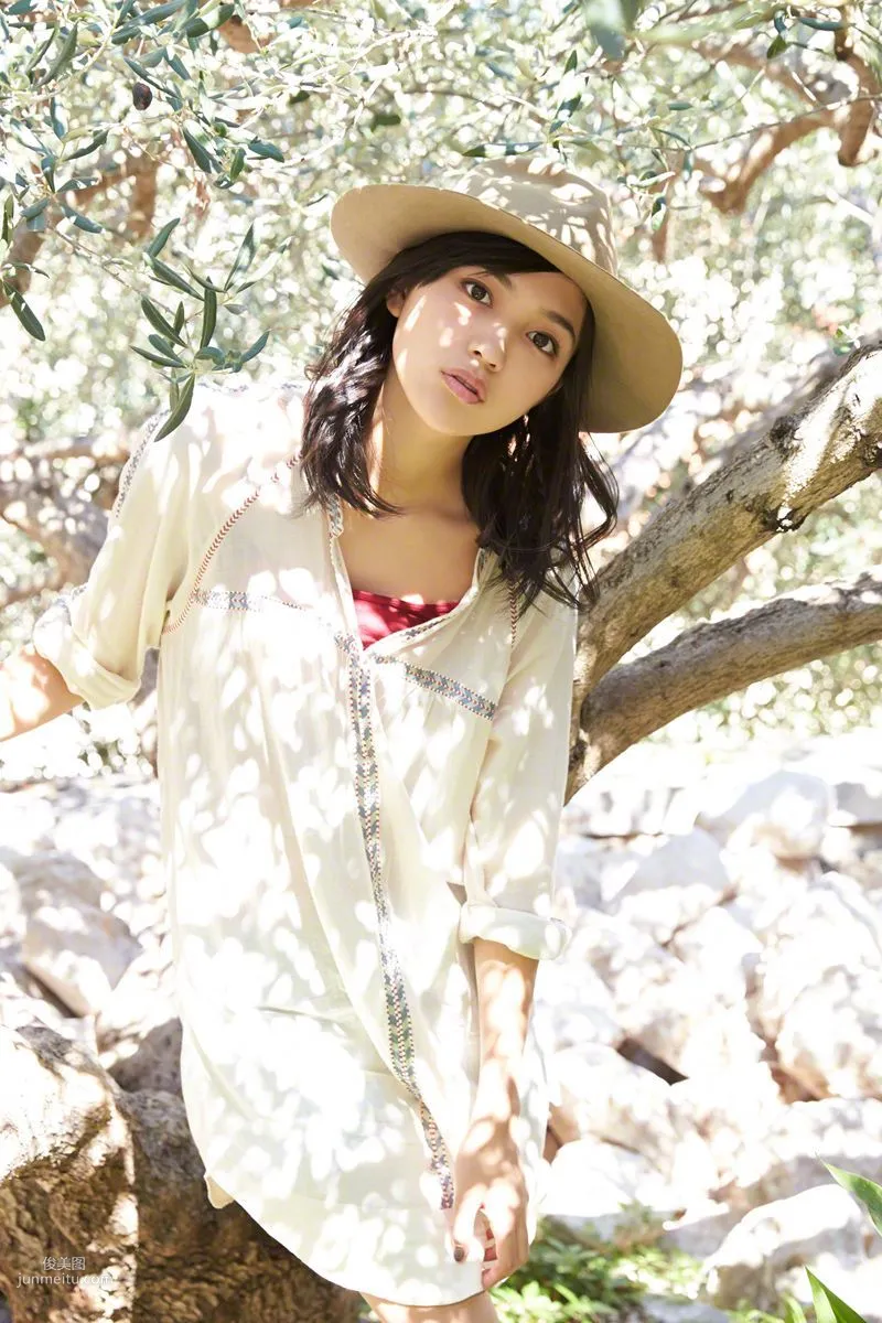 [Wanibooks] NO.132 Haruna Kawaguchi 川口春奈 写真集58